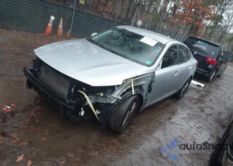 2020 Kia Optima Lx z USA, uszkodzony, nr VIN 5XXGT4L38LG383451